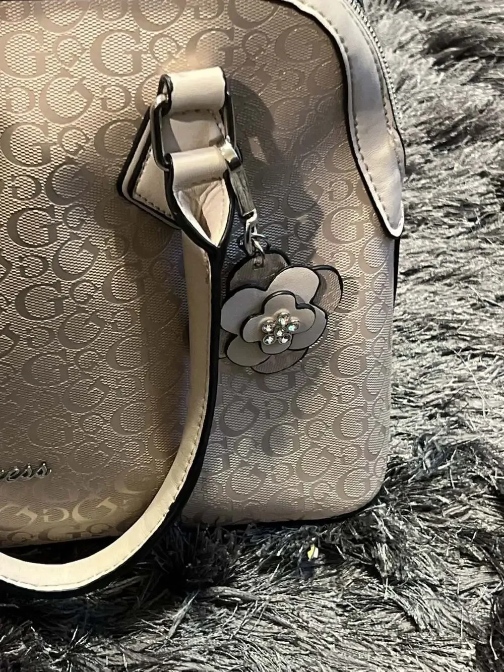Guess dome satchel